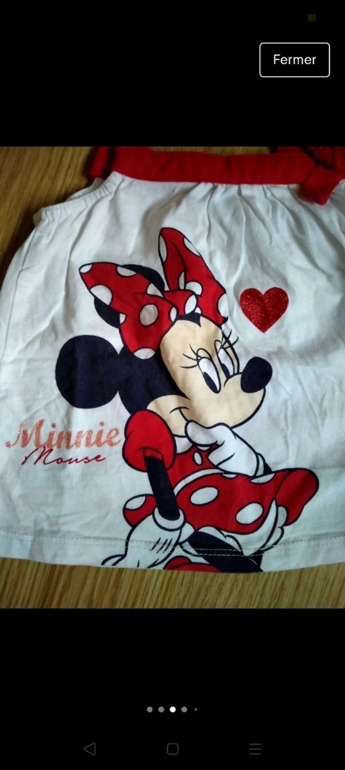 Débardeur blanc bretelles rouges. Disney Baby.
Taille 18 mois - photo numéro 3