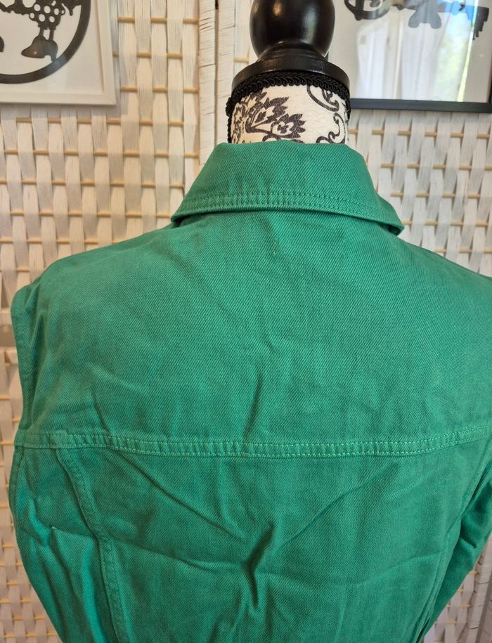 💕Jolie Veste en jean sans manches verte BZB TM / 38 Gilet cropped💕 - photo numéro 4