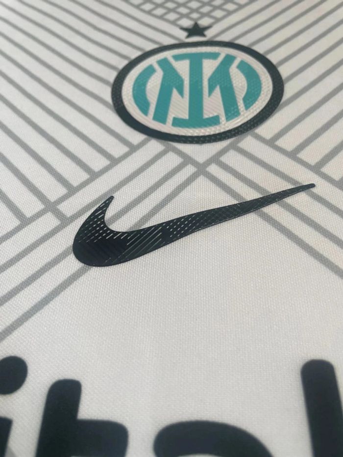 Maillot concept foot Inter Milan blanc édition Serpent taille M - photo numéro 5