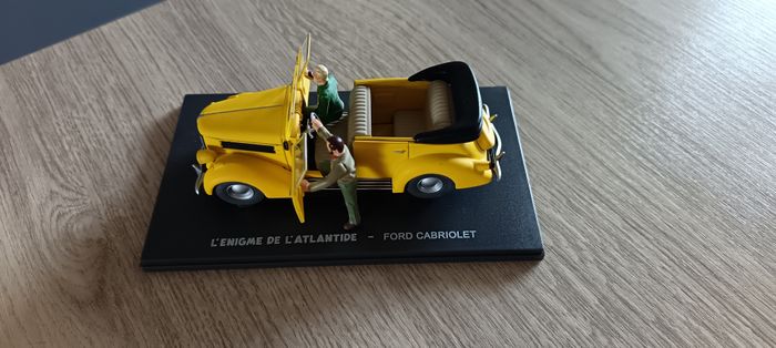Miniature Ford cabriolet Blake et Mortimer au 1/43