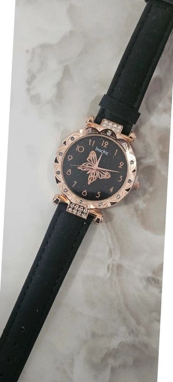 Montre neuve pour femme