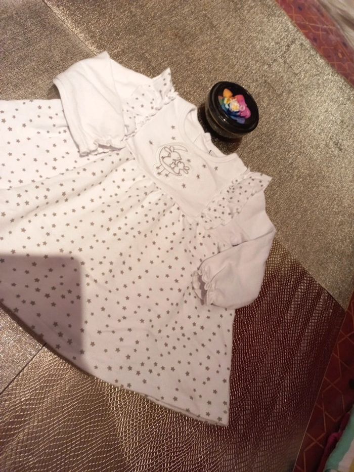 Belle robe 6 mois tb état