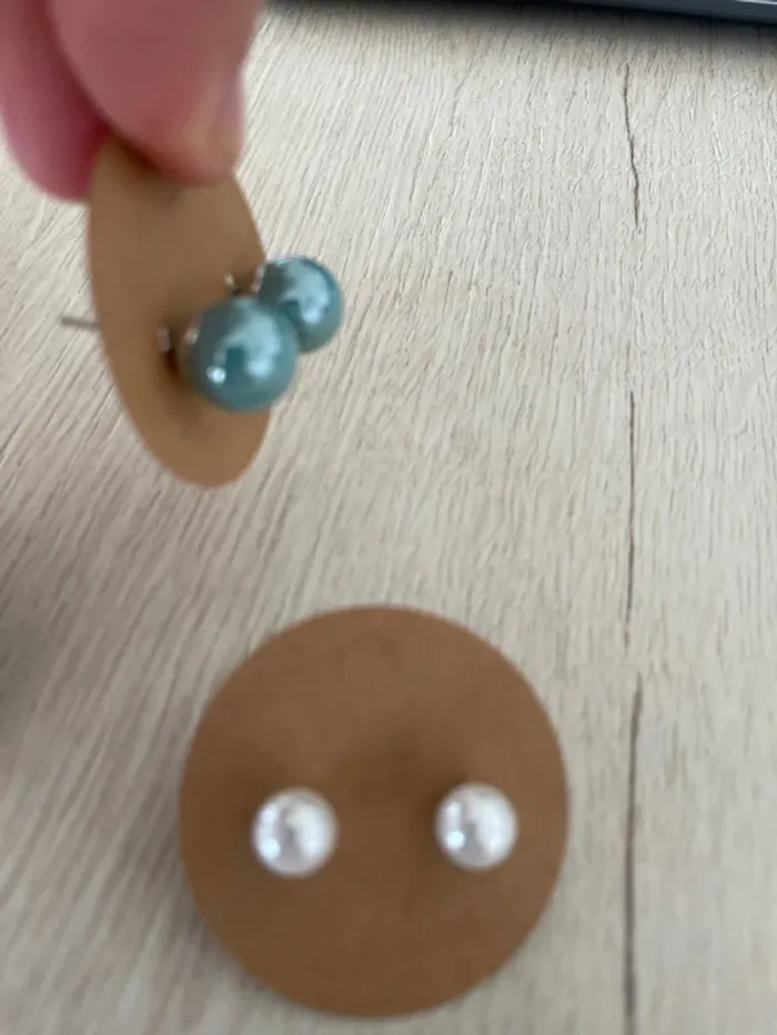 Lot de paires de boucles d’oreilles neuves - photo numéro 2