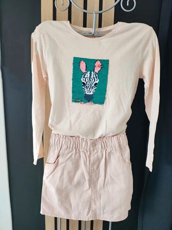 10 ans ensemble teeshirt Tape à l'oeil et jupe Gémo