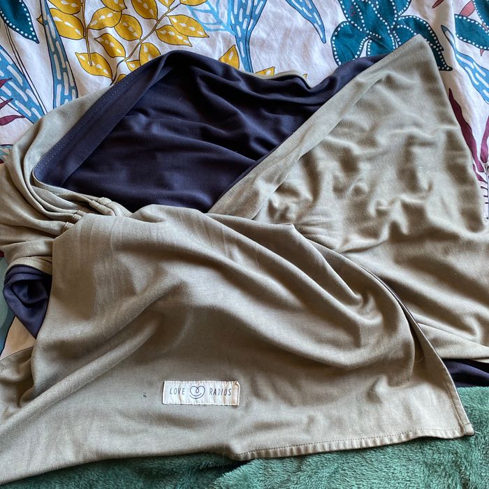 Écharpe de portage sans noeud