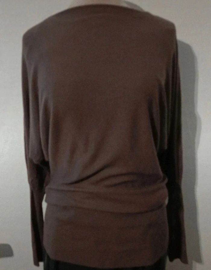 Superbe pull long chauve souris dos nu