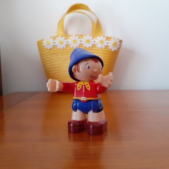 Petite figurine Oui-Oui *style Playmobil - photo numéro 2