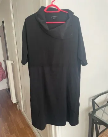Robe en soie COS