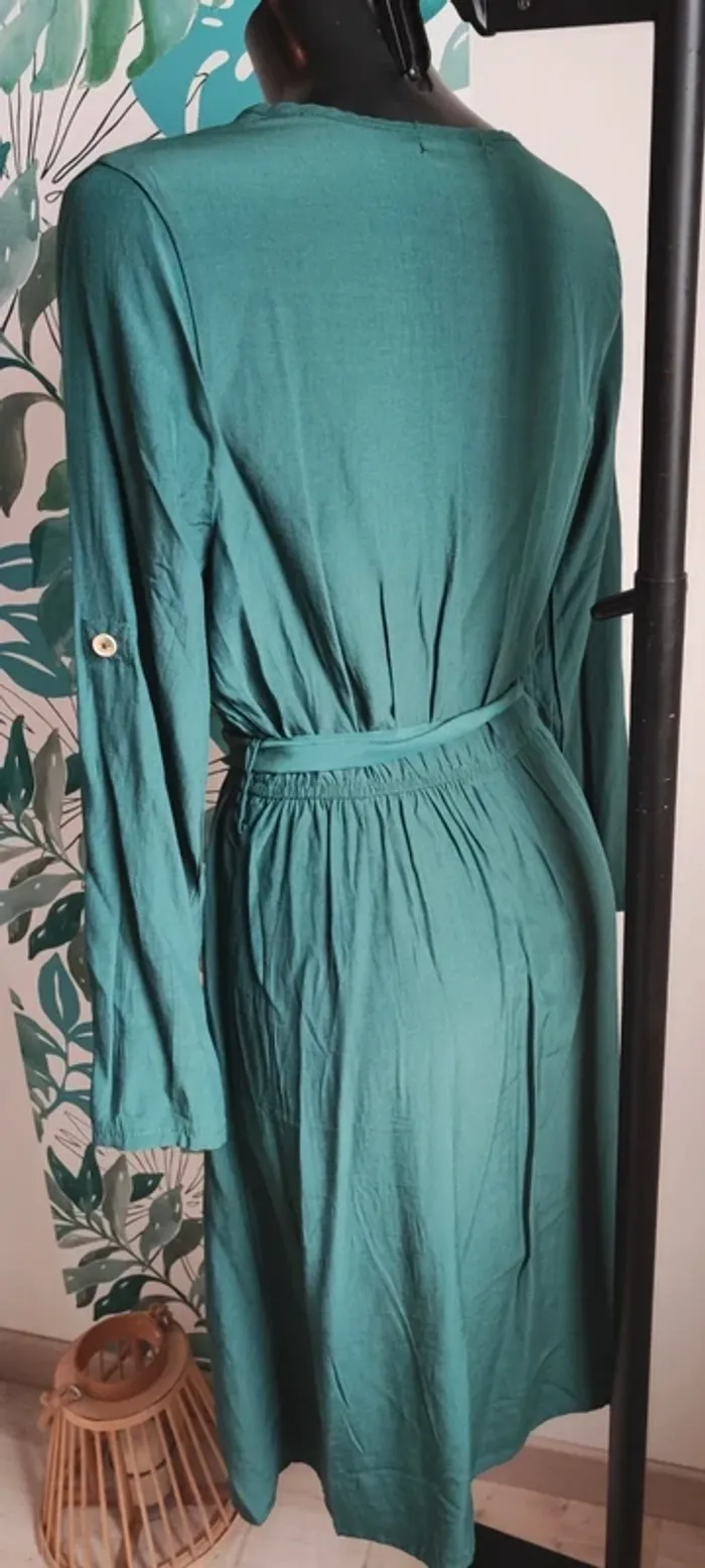 Robe mi longue fluide Taille M - photo numéro 5