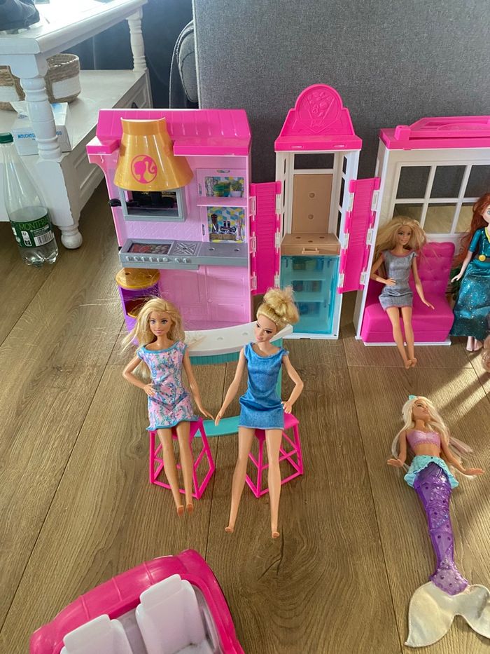 Lot maison et restaurant barbie - photo numéro 4