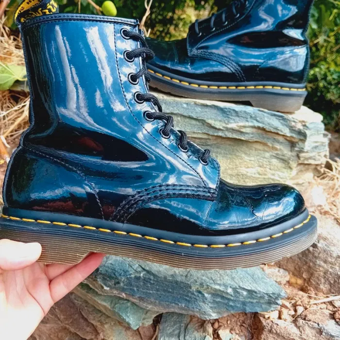 Dr. Martens noir vernis 38 - photo numéro 2