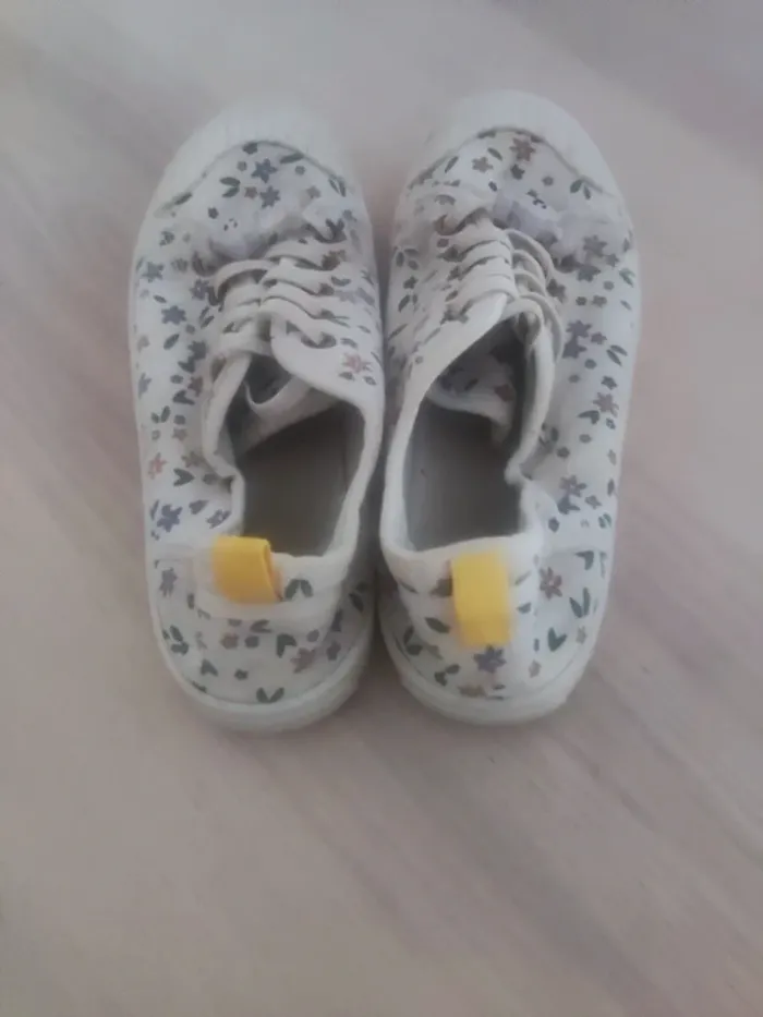 Lot de 2 paires de baskets taille 32 - photo numéro 7