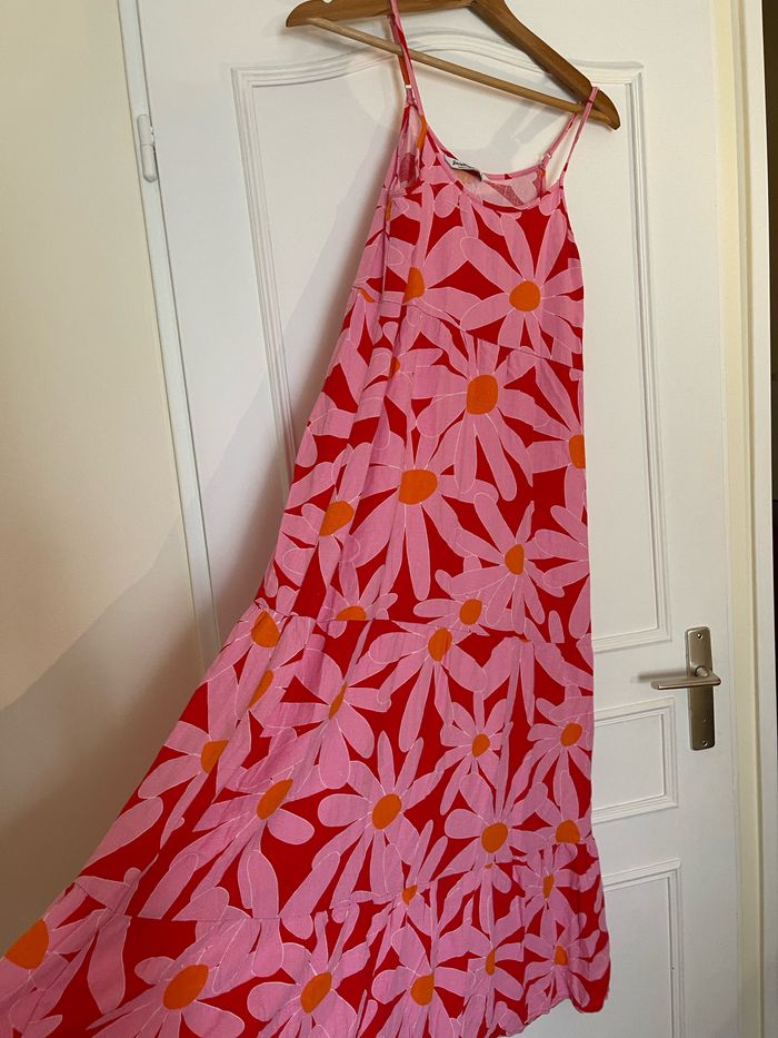 Robe longue stradivarius taille S - photo numéro 2