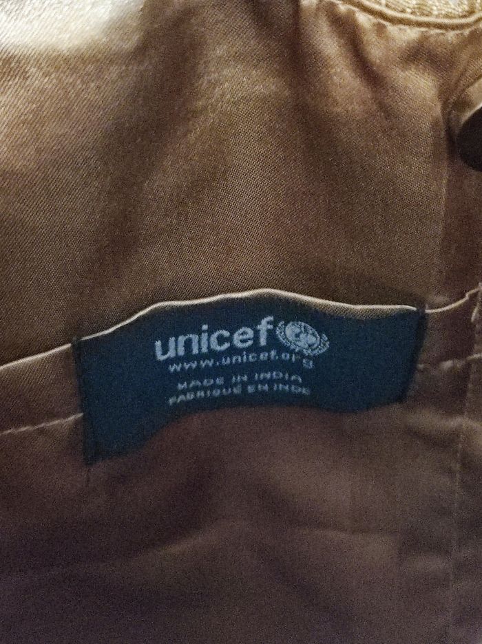 Superbe Sac à main Brodé Champagne et blanc UNICEF fait main en Inde - photo numéro 5