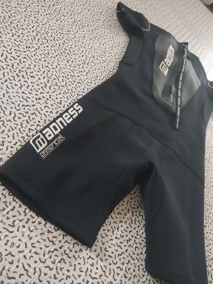 Combinaison néoprène enfant MADNESS 5 ans – Shorty surf – Excellent état - photo numéro 4