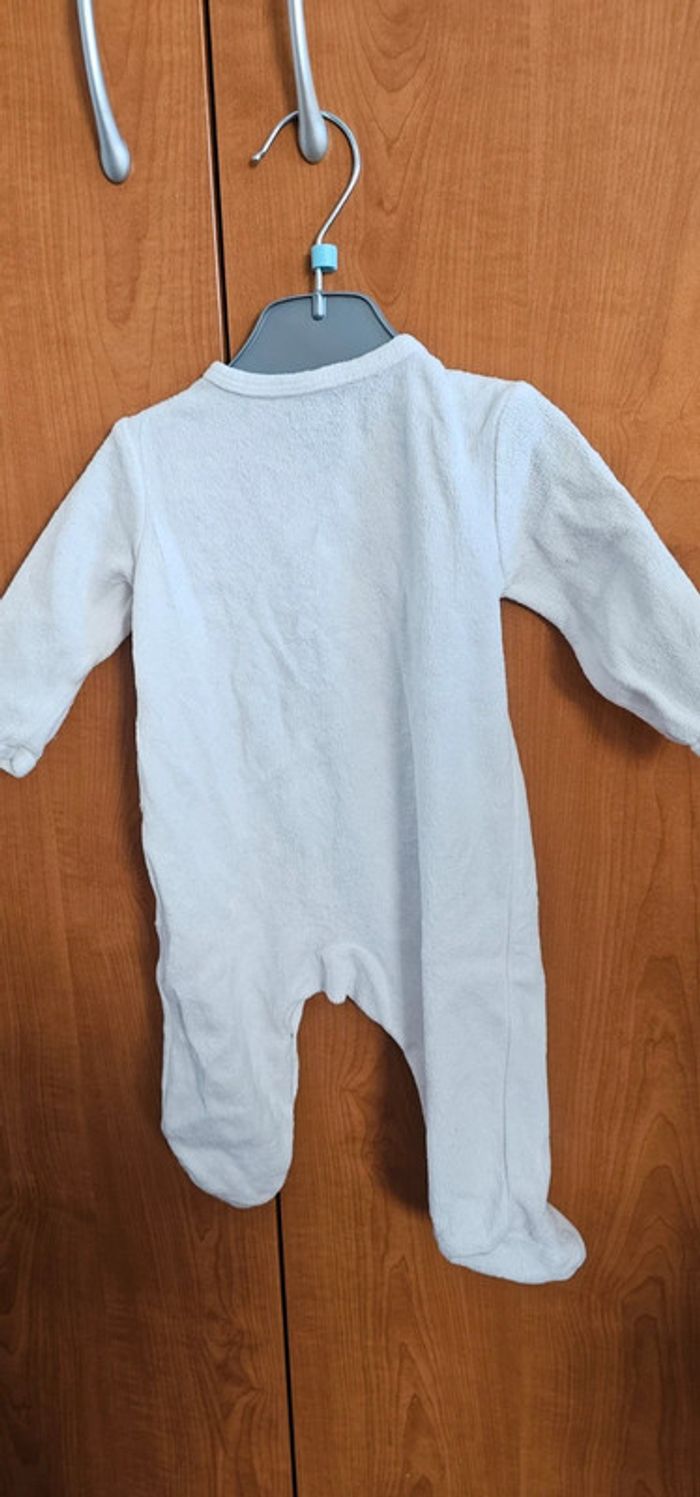 Pyjama 3 mois - photo numéro 3