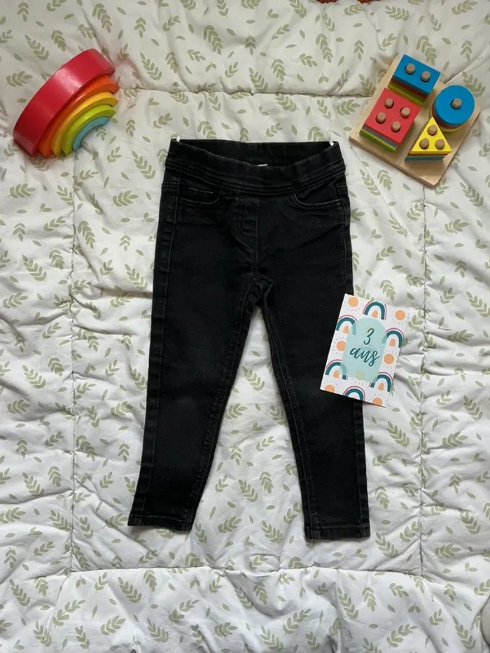 jegging skinny noir 3/4 ans C&A