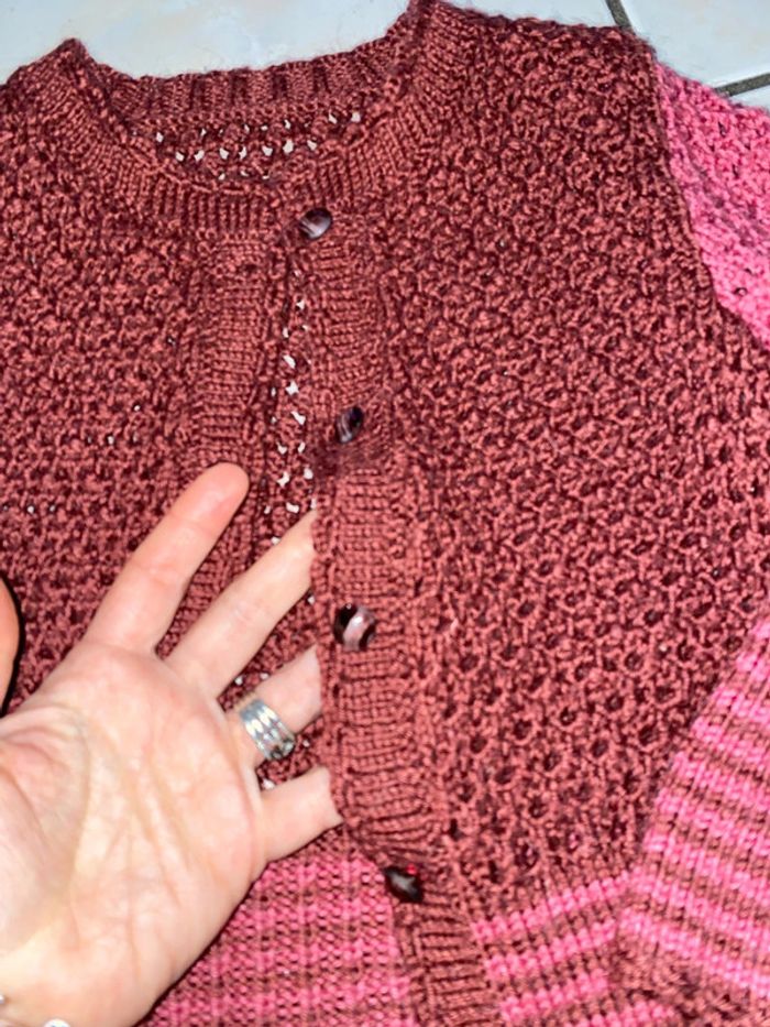 Gilet fait main 4/5 ans - photo numéro 2