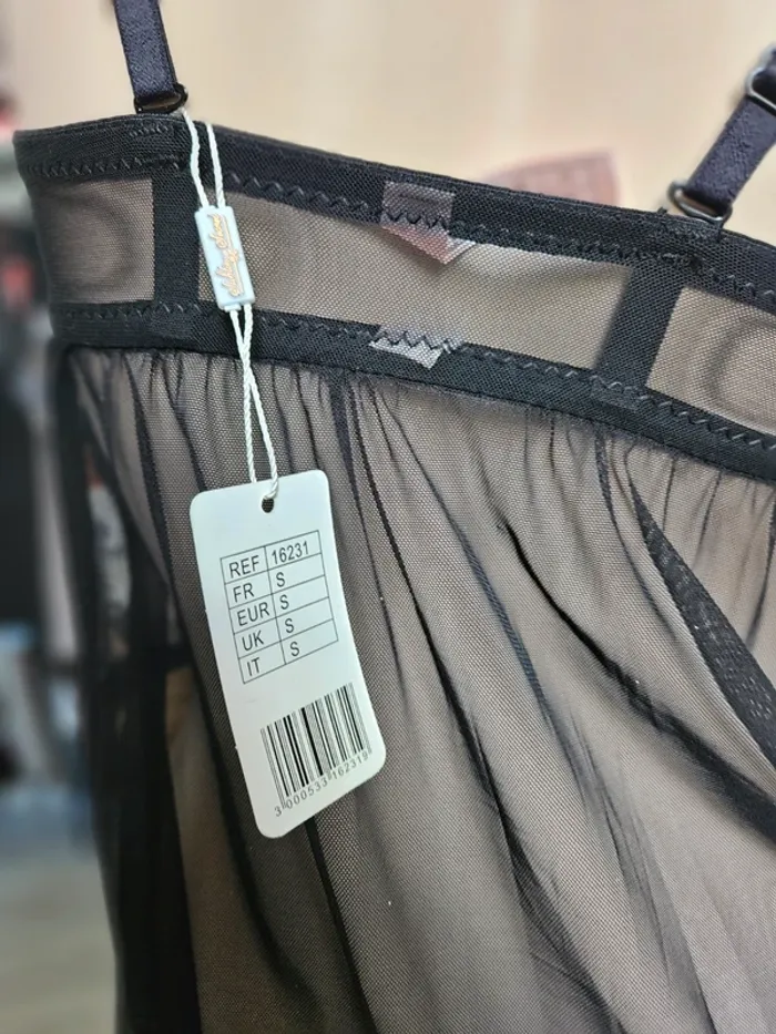 Magnifique ensemble Nuisette avec string T.S - photo numéro 5