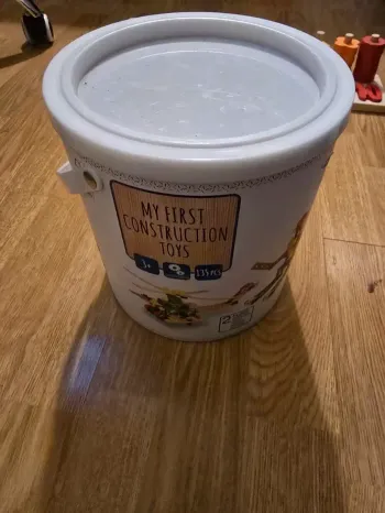 sceau jeux de construction en bois