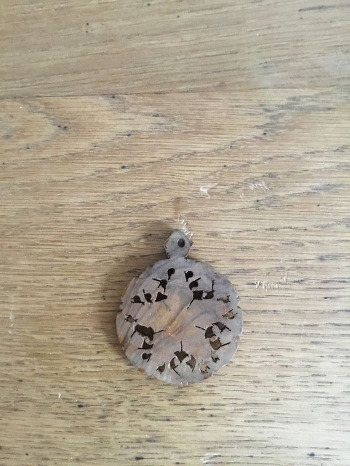 Pendentif en bois d Olivier - photo numéro 2