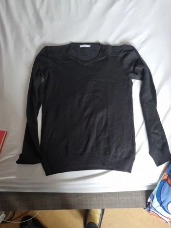 Pull noir