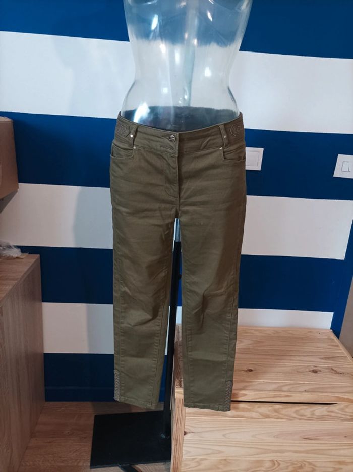 Magnifique pantalon kaki neuf Patrice Breal femme taille 40