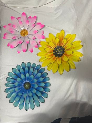 fleurs murale trois couleurs