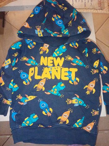 Pull bleu marine 4 ans