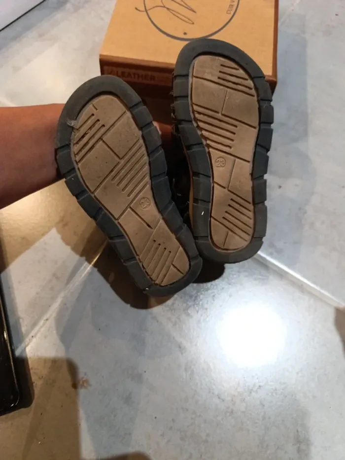 Chaussures 23 - photo numéro 3