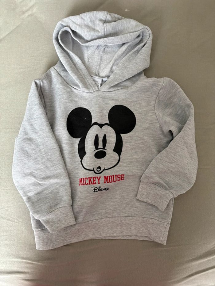 Pull à capuche Mickey