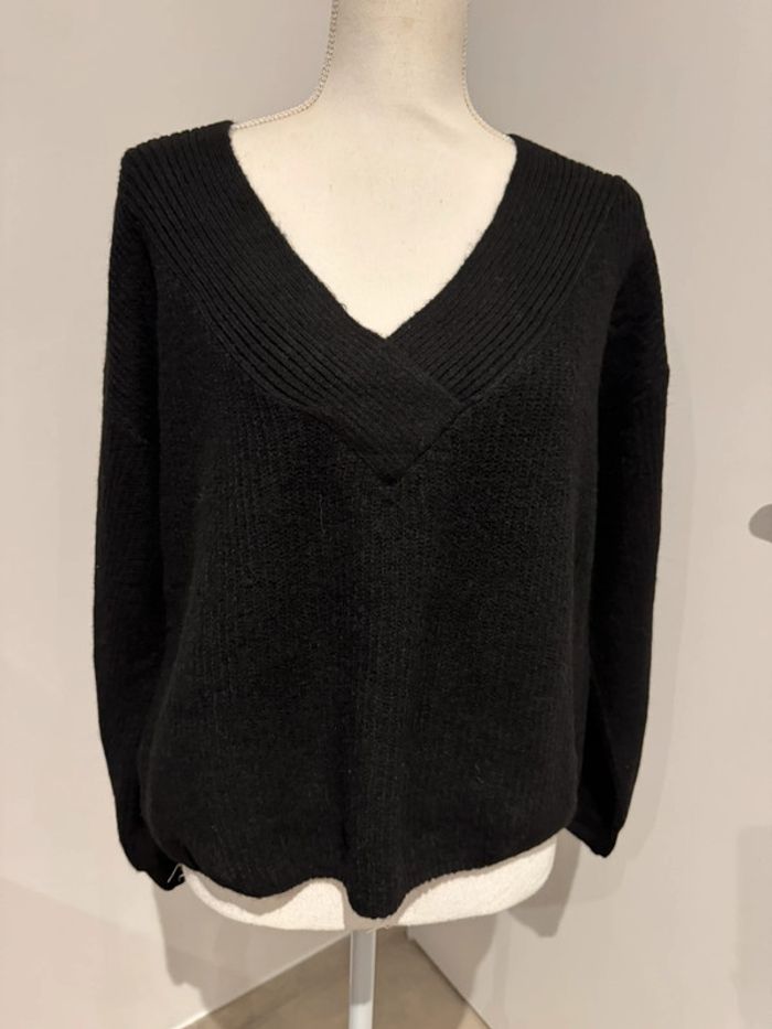 Pull noir neuf