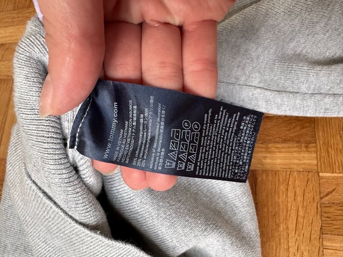 Pull Tommy Hilfiger gris taille 38 - photo numéro 7