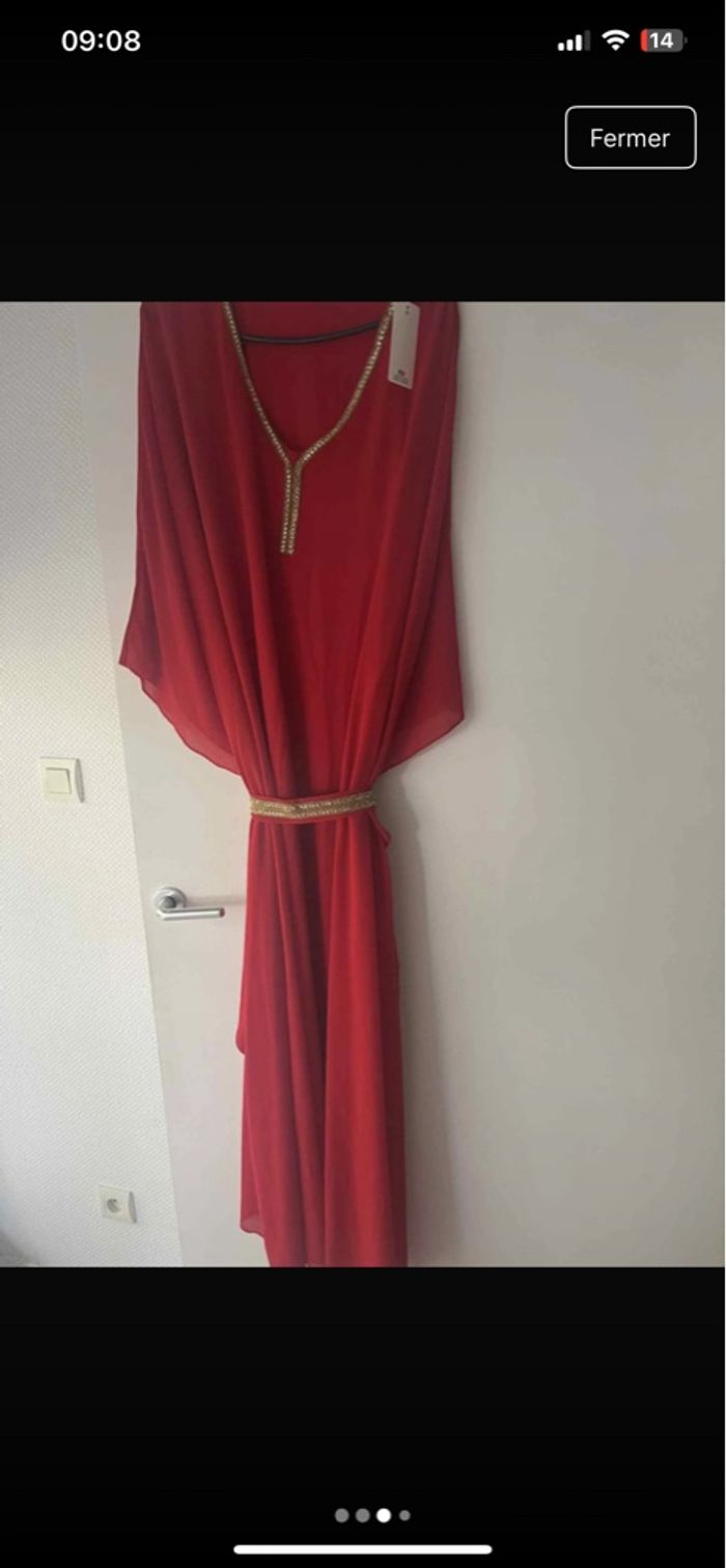 Robe arabe rouge dorée - photo numéro 3