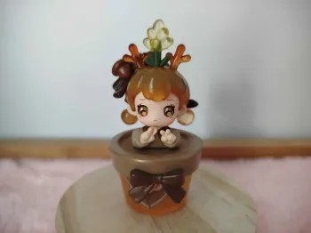 Figurine sweet emilya / miracle garden ( transparent version ) Truffle coffee