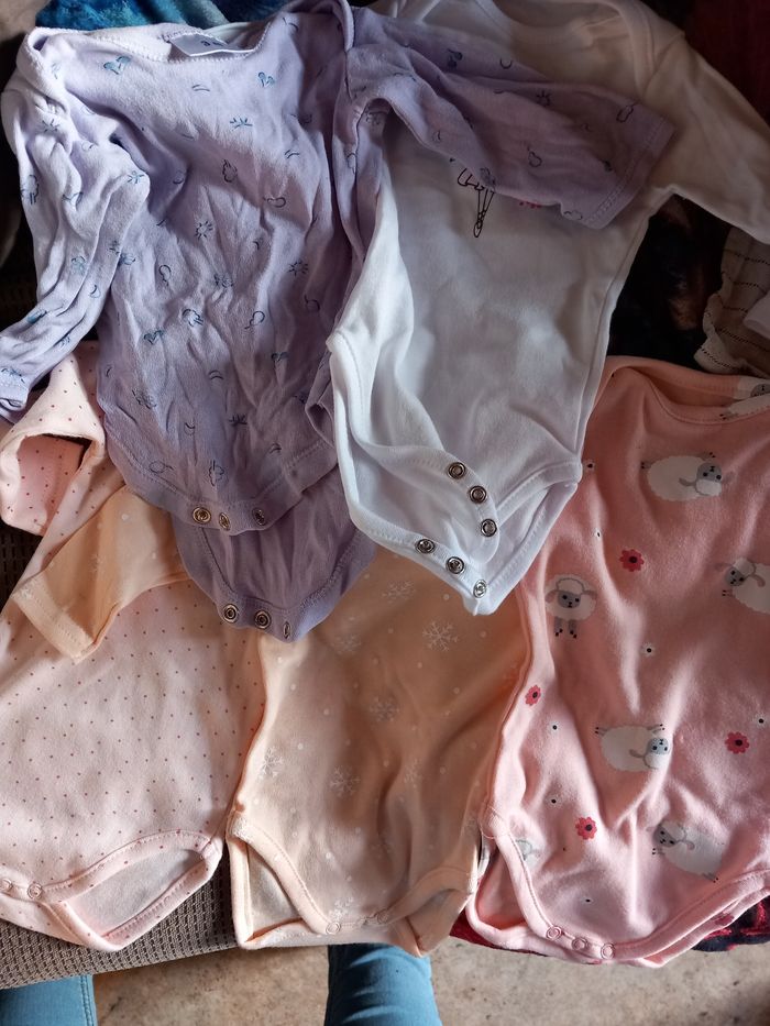 Vend vêtements bébé 3mois - photo numéro 8