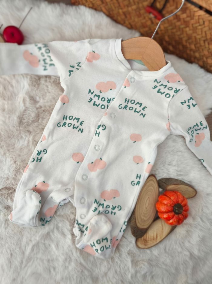 Lot de 3 pyjama ~ 1 mois - photo numéro 2