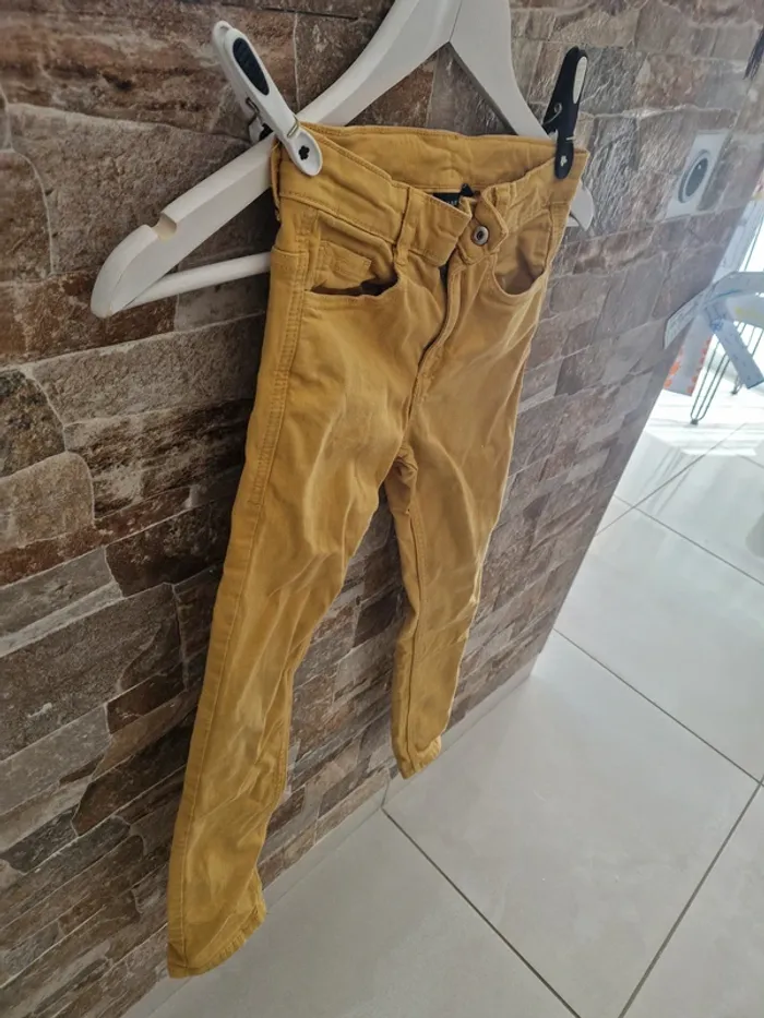1 pantalon jaune moutarde taille 8 ans garçon - photo numéro 2