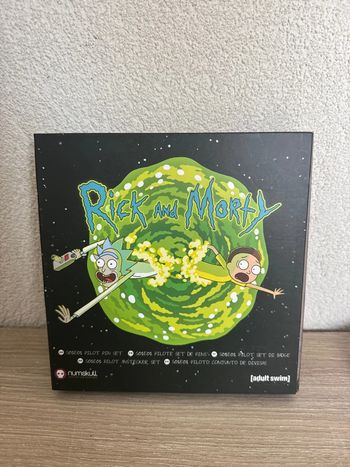 Set de 6 pins Rick et morty neuf