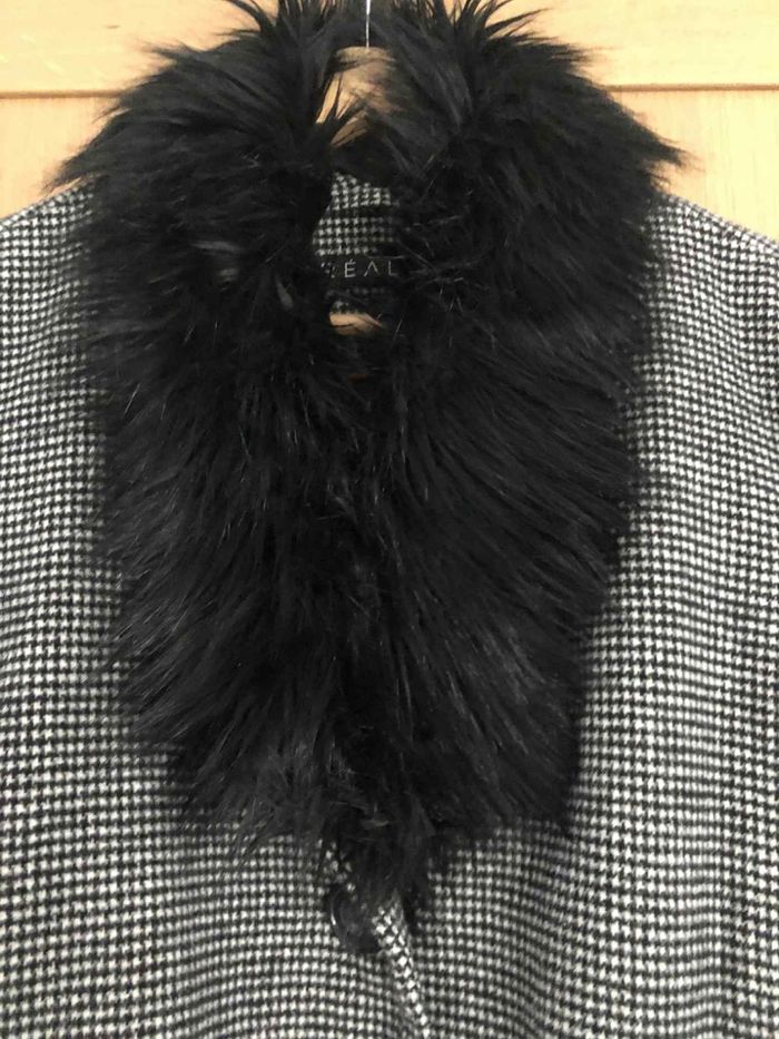 Manteau Breal état neuf col fourrure taille 44 - photo numéro 2