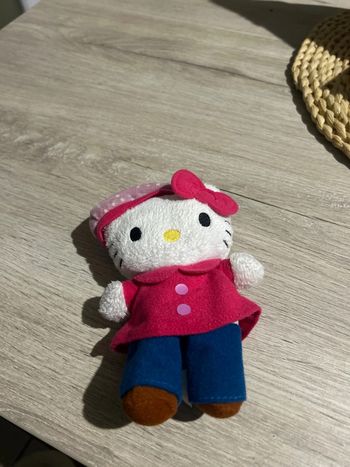 Peluche Hello kitty