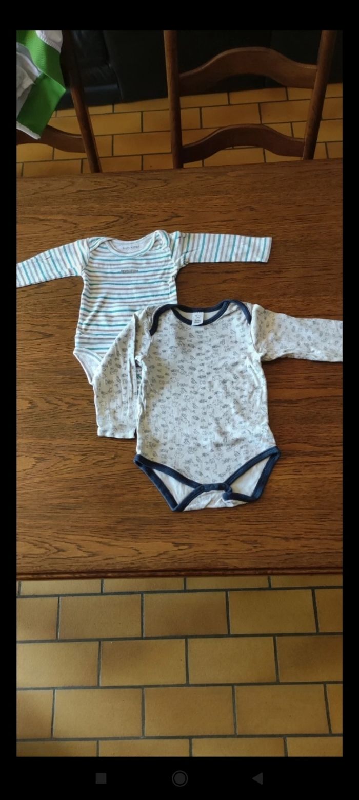 Bodies manches longues 9 mois