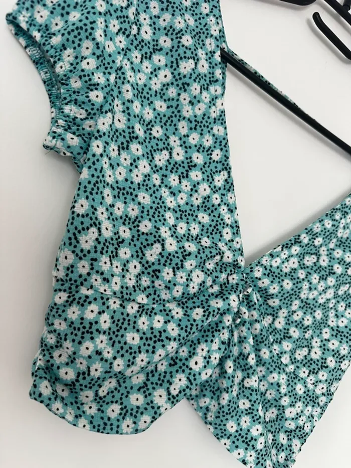 Haut fleuri Bershka - photo numéro 2