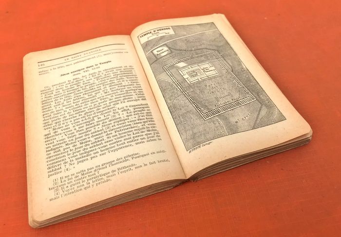 Le Saint Evangile 900e Mille par l' Abbé Vandenabeele Concordance et annotations - photo numéro 5