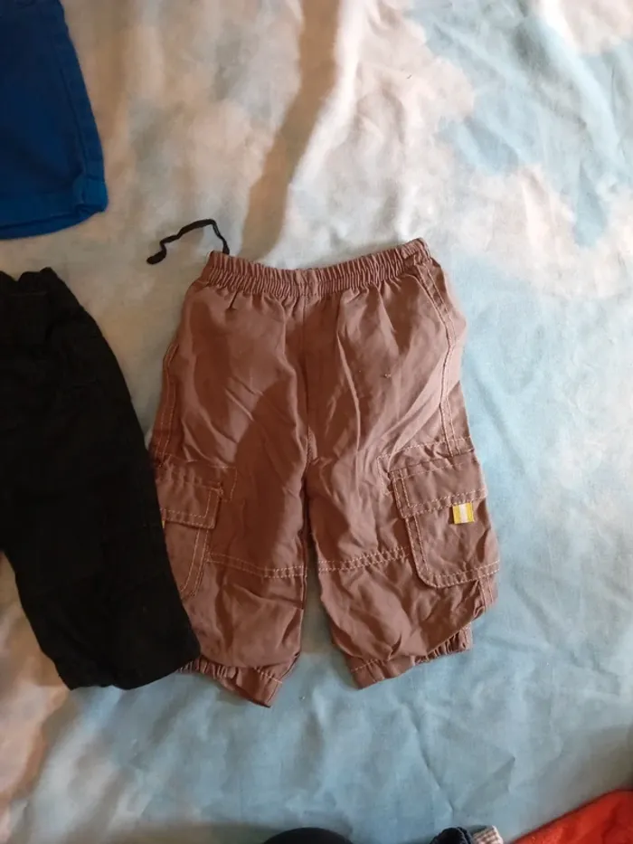 Lot pantalons 6 mois - photo numéro 3