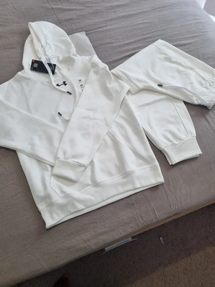 Ensemble pull Under Armour - photo numéro 2