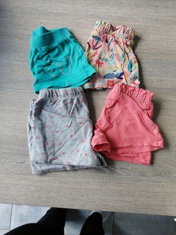 Lot de 4 shorts 3 ans