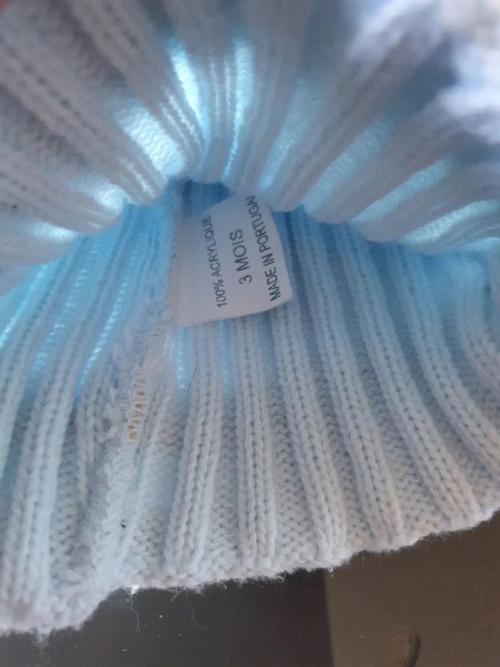 bonnet bleu ciel 3 mois - photo numéro 2