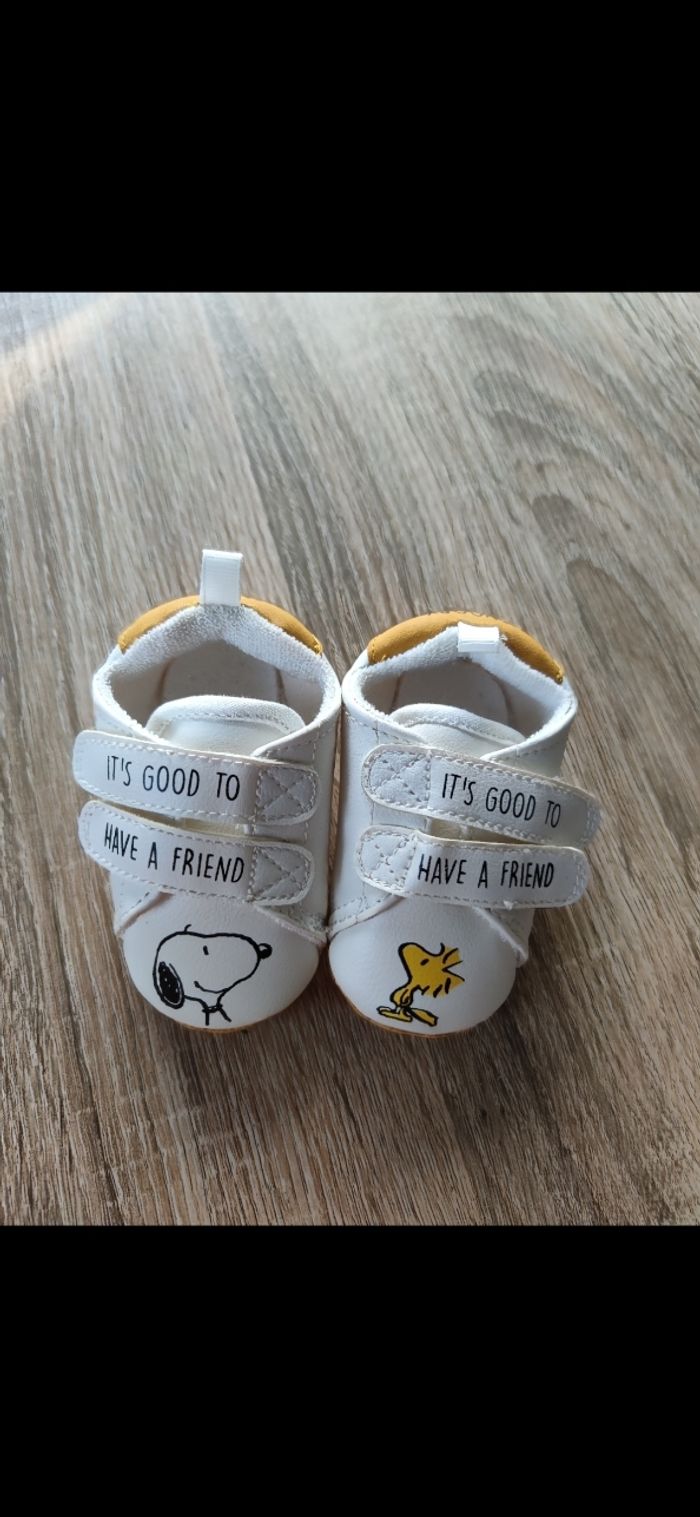 Petite baskets Snoopy bébé - photo numéro 4