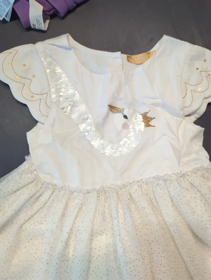 Robe pour évènement cygne - photo numéro 3